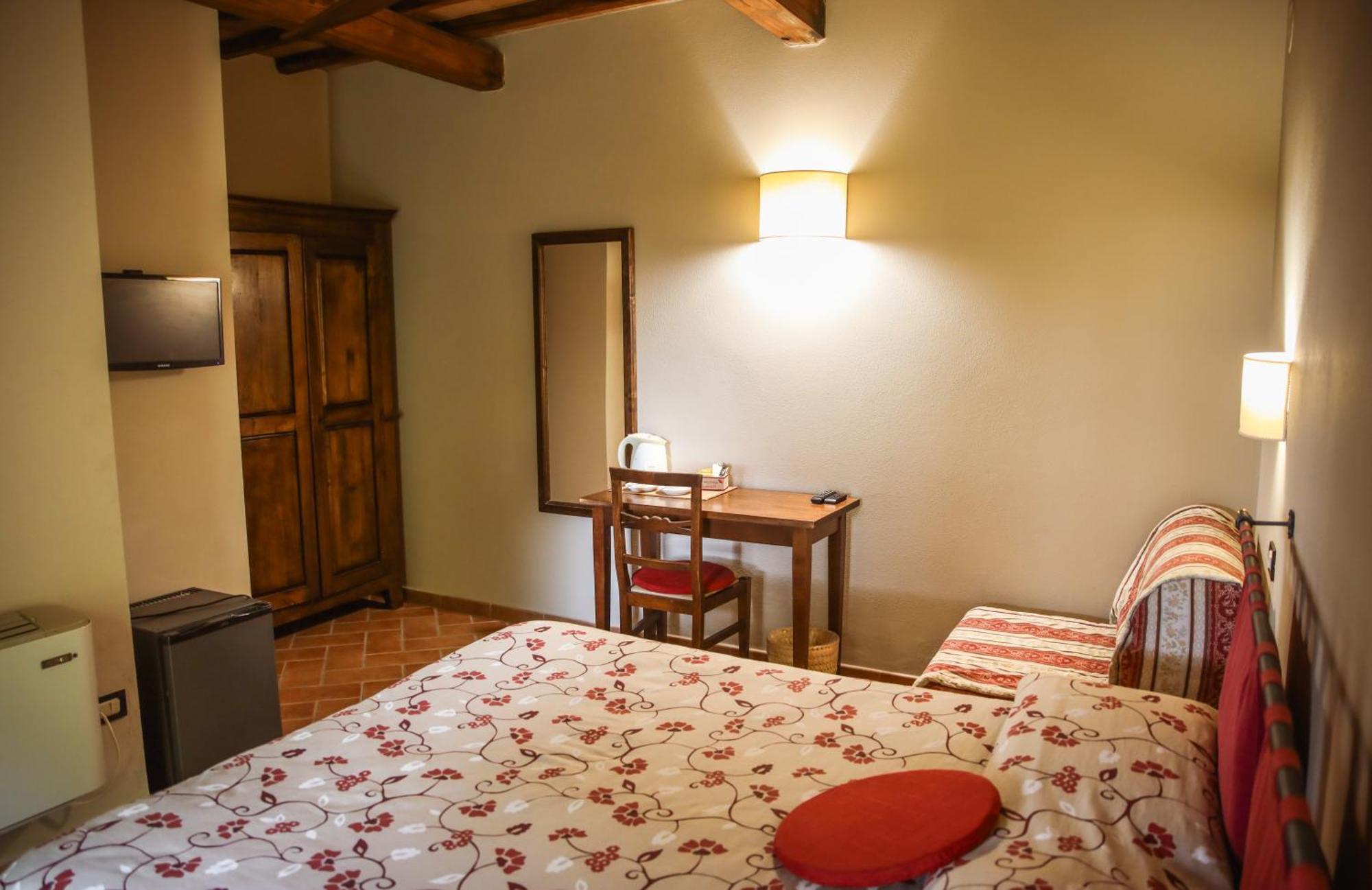 La Vecchia Quercia Farm stay *